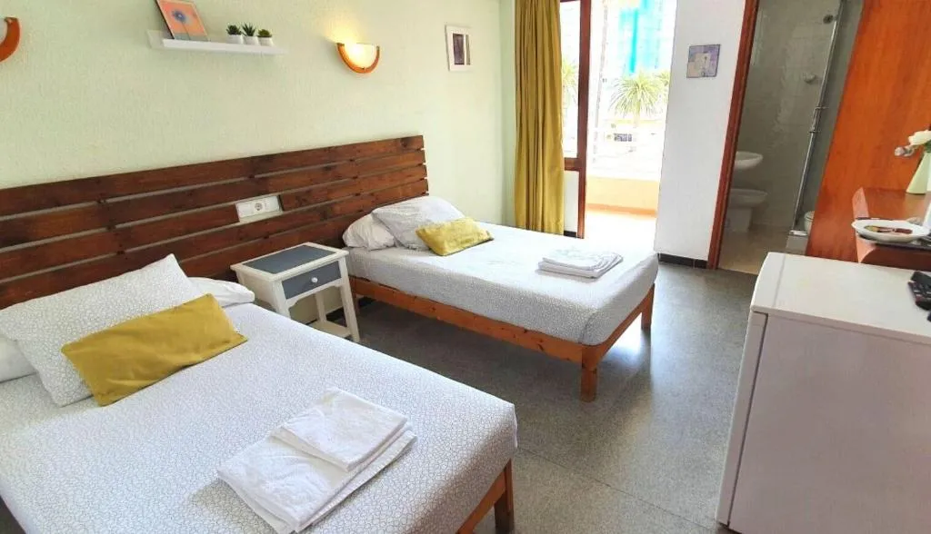 Room, Hostal Saturno, Majorca