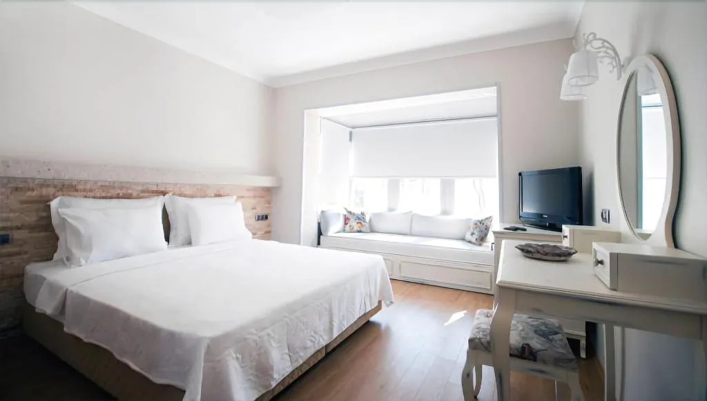 Room, Triangulo Hotel, Izmir