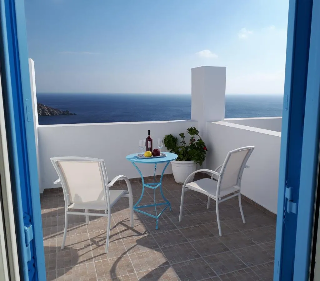 TRIPLE SEA VIEW Room, Petradi, Santorini