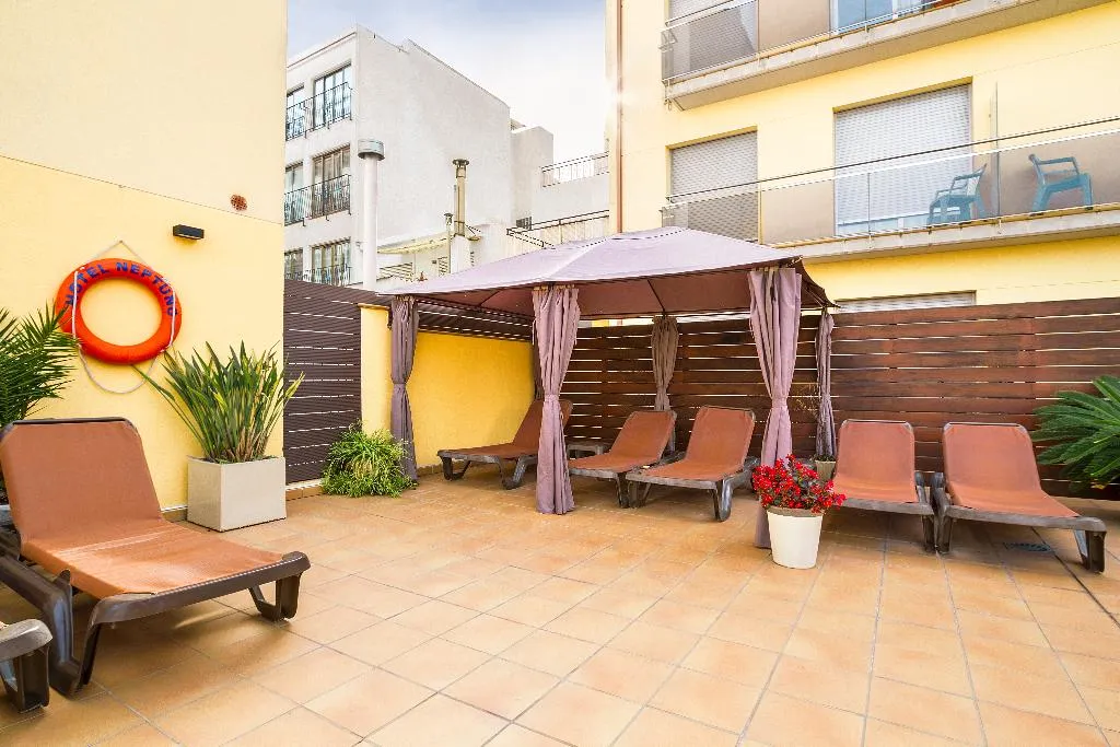 Pool, Apartamentos Neptuno Calella, Costa Brava