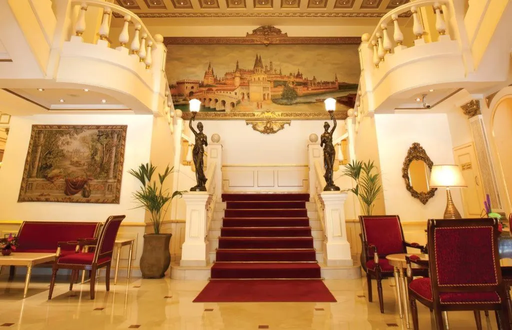 Lobby, New Moscow, Dubai