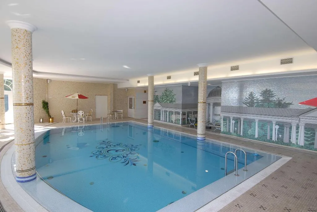 Pool, Hotel Esplanade Spa & Golf Resort, Prague