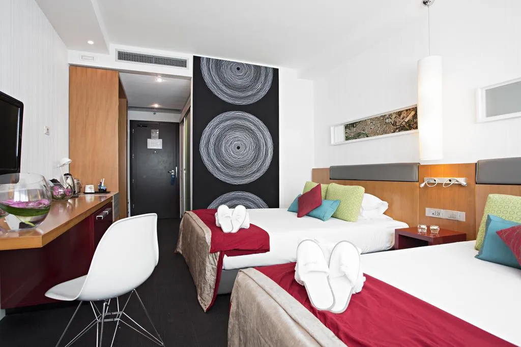 DOUBLE TWO QUEEN BEDS Room, Novotel Roma Eur, Rome