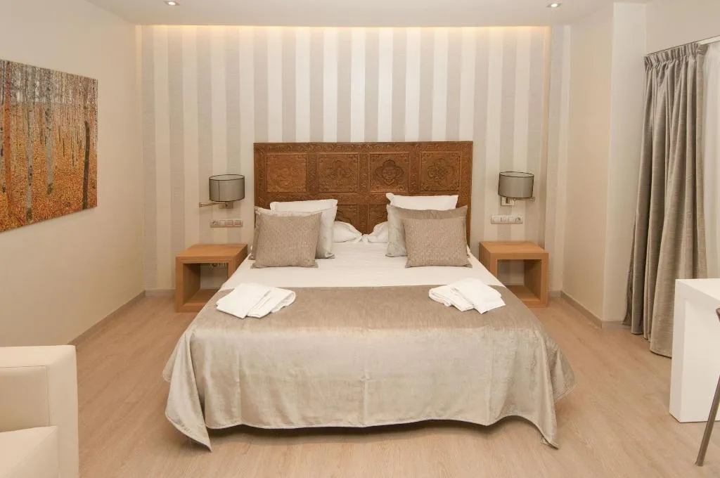 Room, Serennia Exclusive Rooms, Barcelona