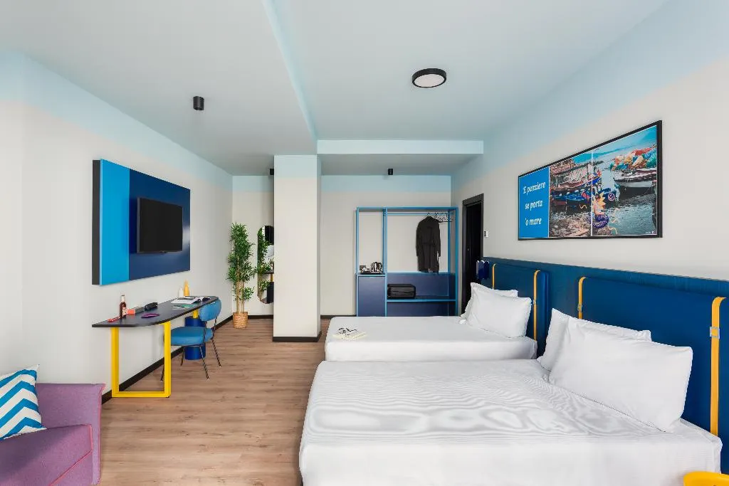 TWIN DELUXE TWO BEDS Room, CX Naples Centrale, Naples