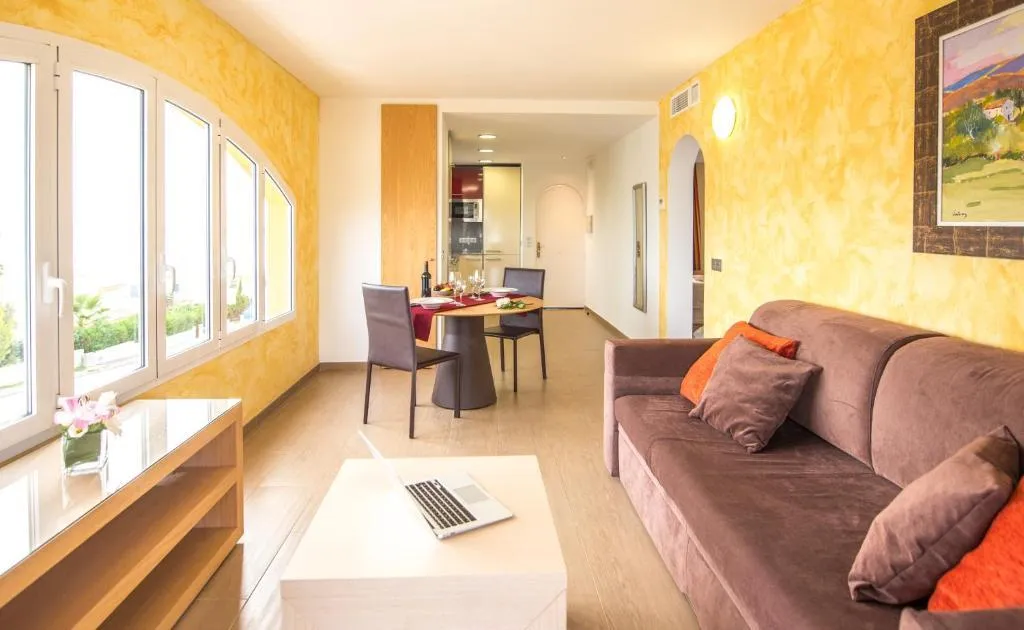 APARTMENT TWO BEDROOMS Room, Ona Aucanada, Majorca