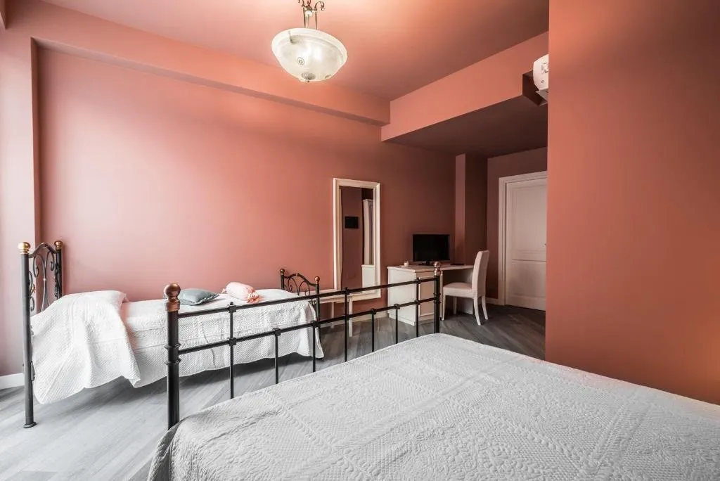 Room, Residenza Cavour, Catania