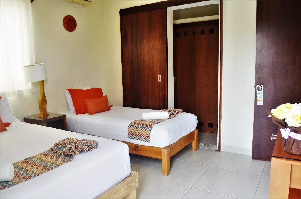 JUNIOR SUITE CITY VIEW Room, Arrecifes Suites, Cancun Area