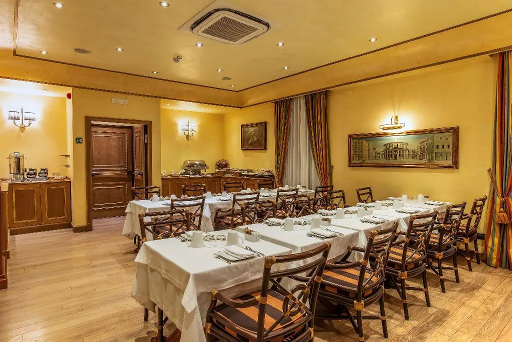Restaurant, River Palace Hotel, Rome