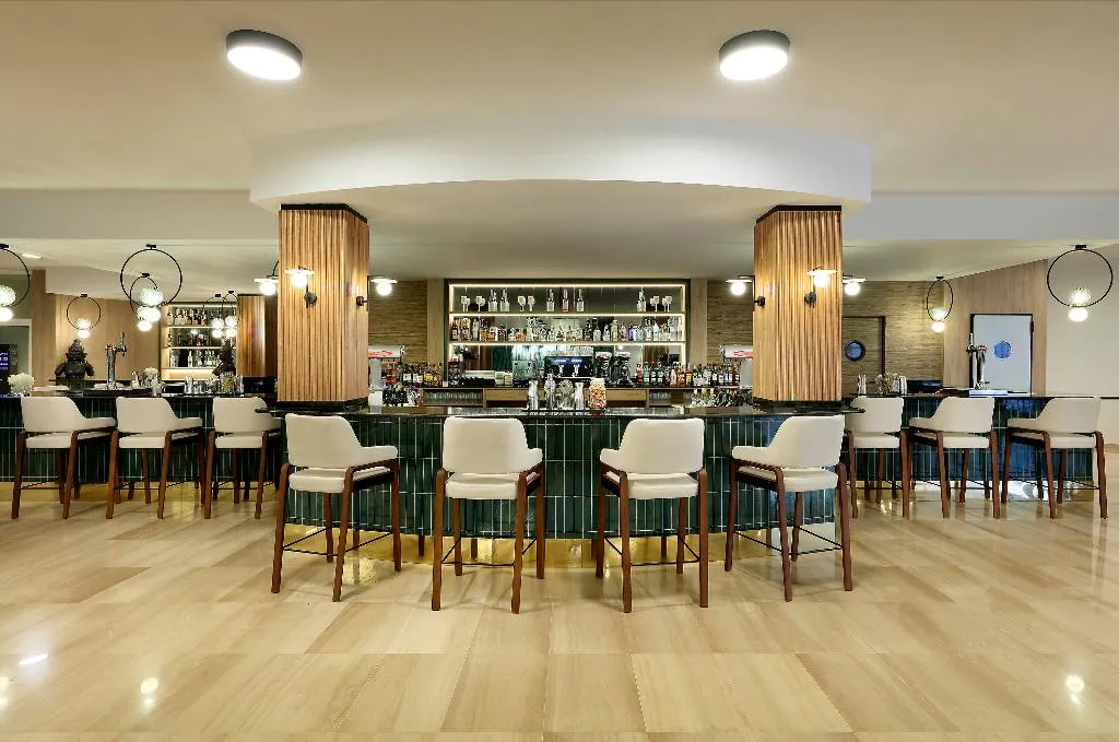 Bar, Grand Palladium Select Palace Ibiza, Ibiza