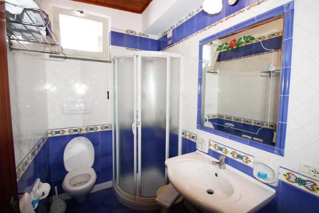 DOUBLE SUPERIOR Room, La Certosa Hotel, Naples