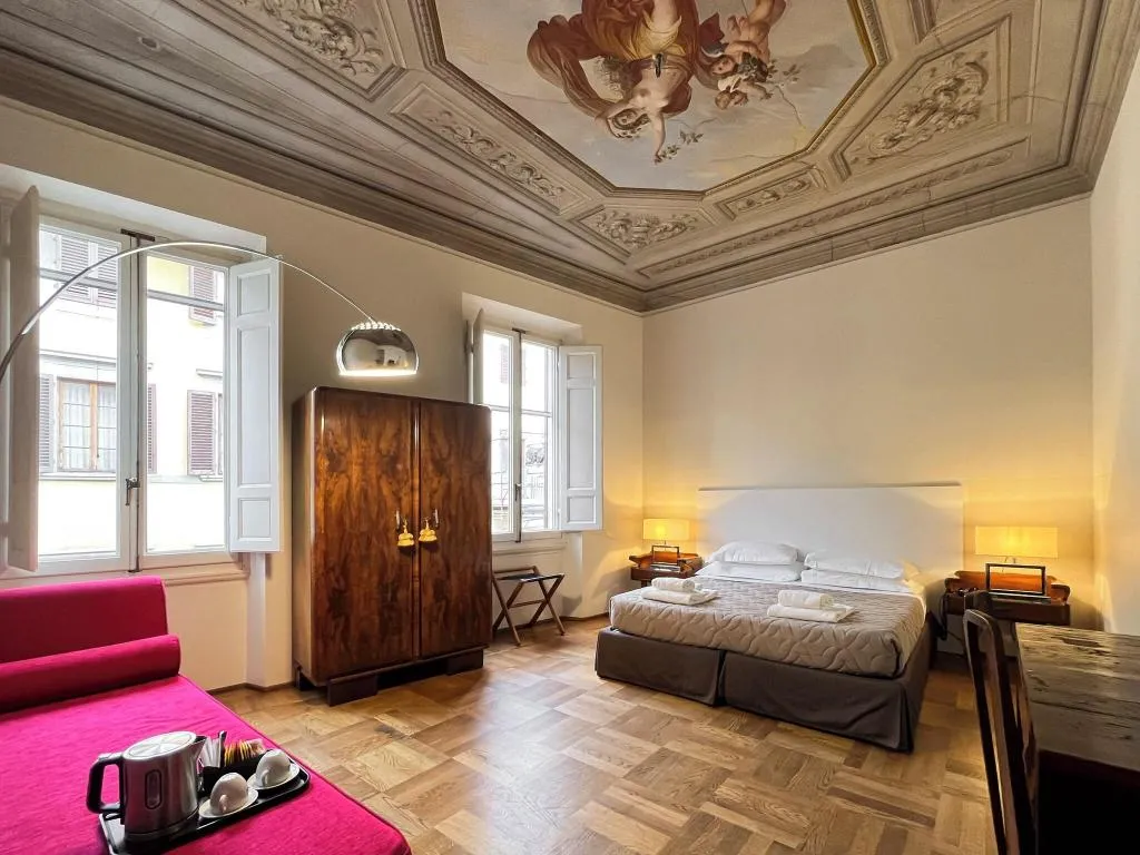 Double or Twin DELUXE QUEEN BED Room, Hotel La Scala, Florence