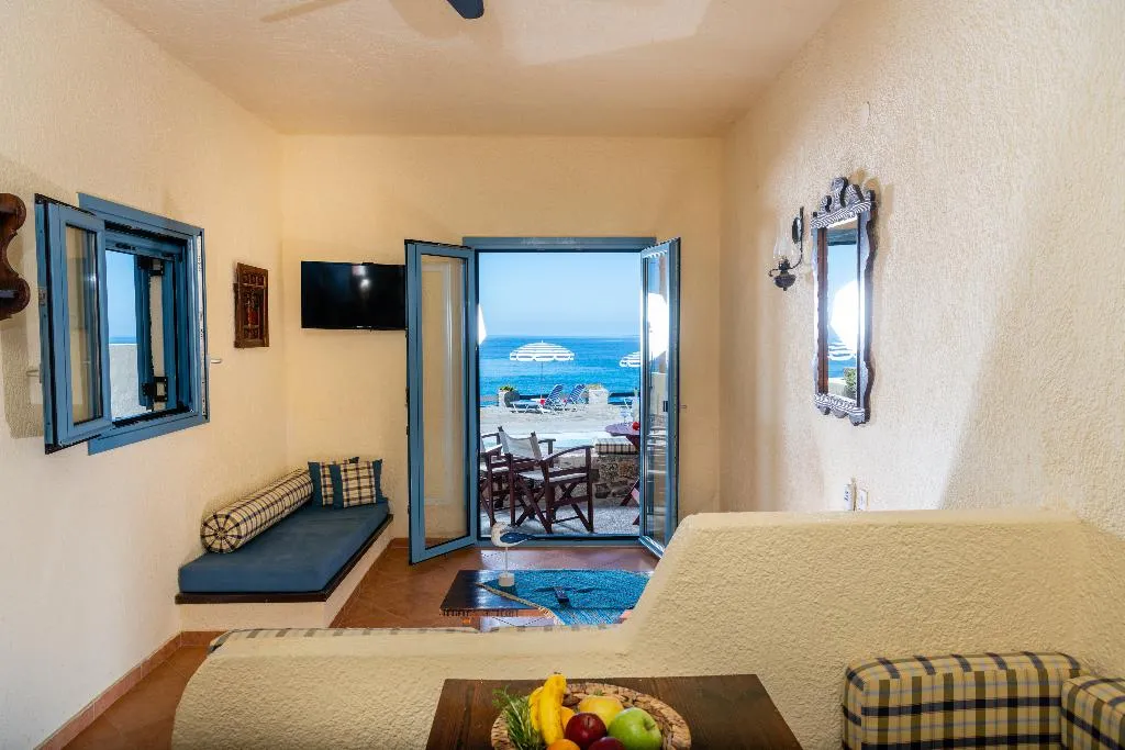 APARTMENT SEA FRONT Room, Porto Sisi Hotel Apartments, Crete
