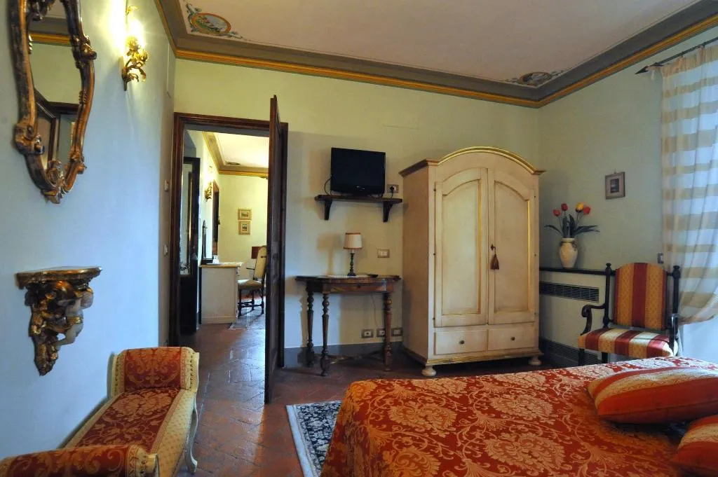 Room, Relais Castelluccio Palusse, Umbria
