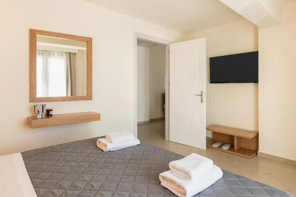 APARTMENT DELUXE Room, Elia Platanias, Crete