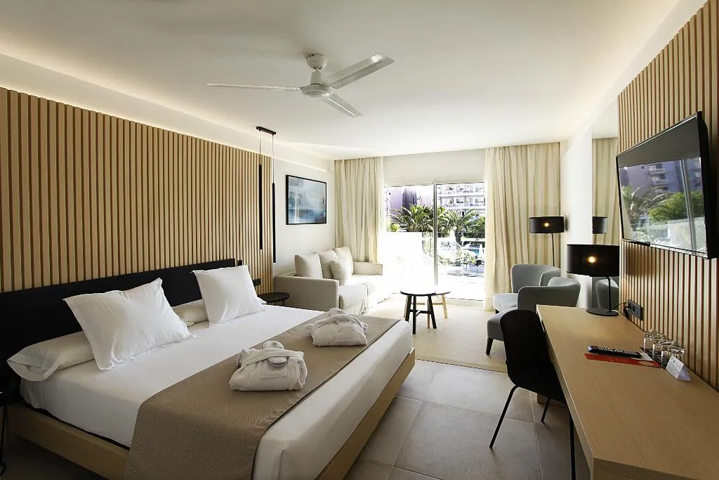JUNIOR SUITE STANDARD Room, BG Caballero, Majorca