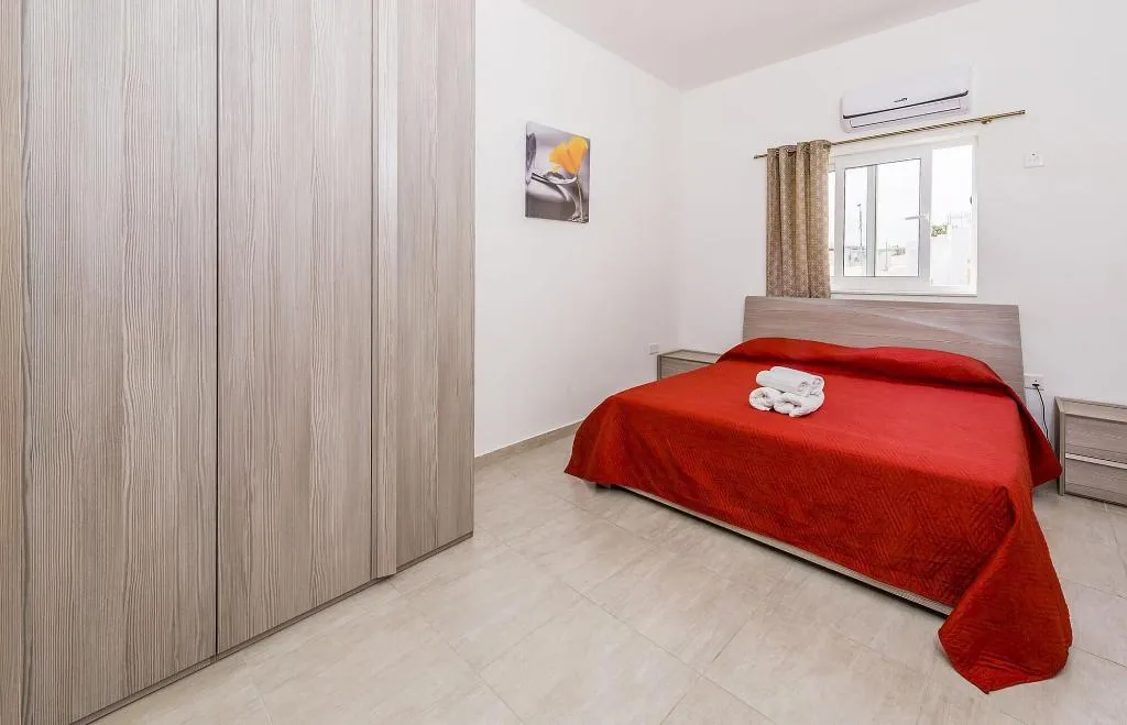 Room, Isola Del Mar Home, Malta