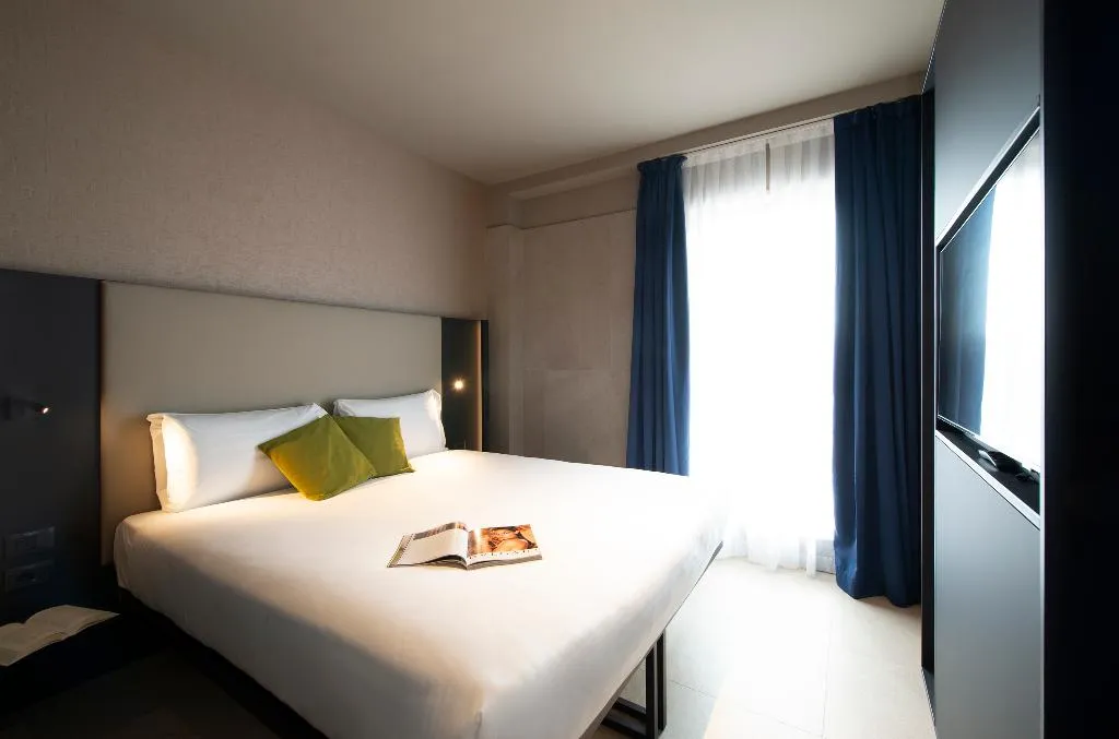 QUADRUPLE STANDARD Room, Scarlatti Hotel Milano, Milan