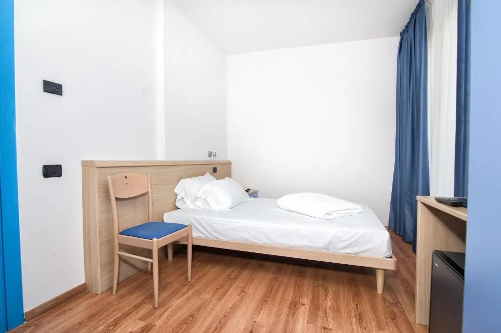 Room, MyLAGO Garda Active Hotel, Milan