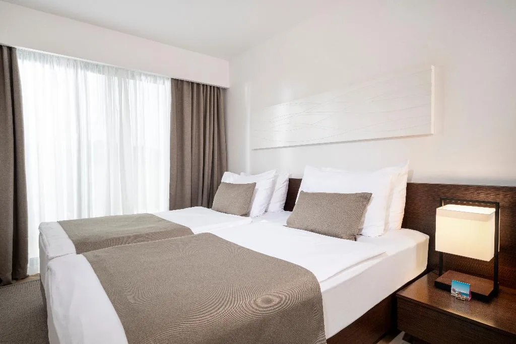 DOUBLE CLASSIC WITH BALCONY Room, Hotel Parentium, Istria