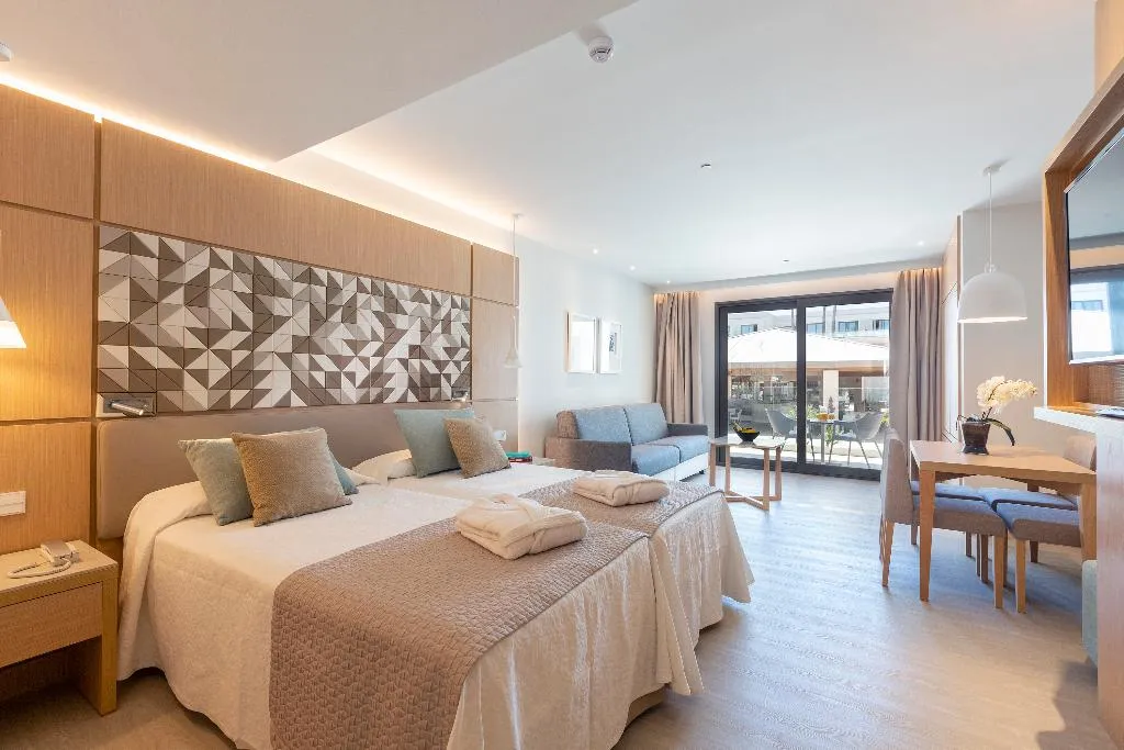 FAMILY ROOM STANDARD Room, Hipotels Barrosa Park, Costa De La Luz