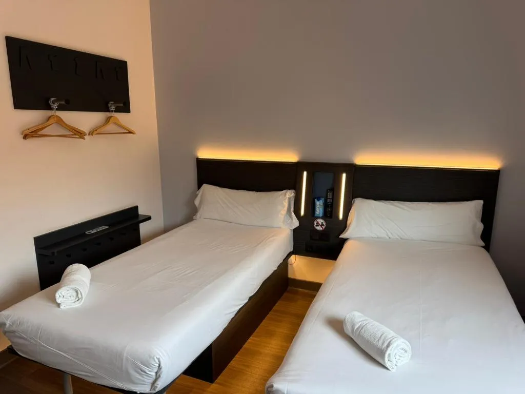 TWIN STANDARD Room, Four Points Flex by Sheraton Málaga Centre, Costa Del Sol