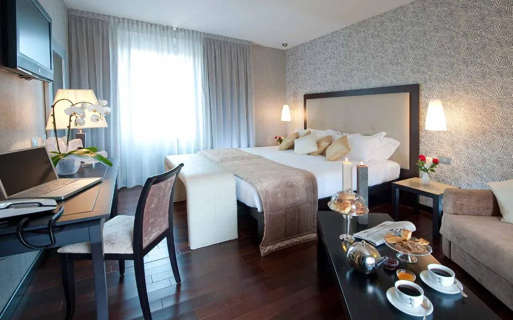 TRIPLE STANDARD Room, c-hotels Fiume, Rome