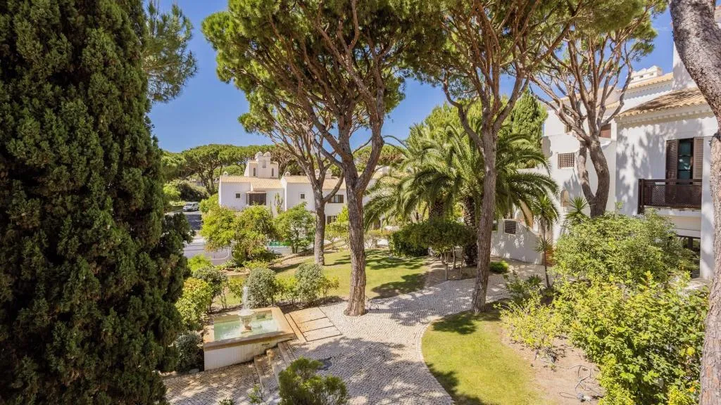 APARTMENT TWO BEDROOMS Room, Pine Cliffs Village & Golf Suites, Algarve