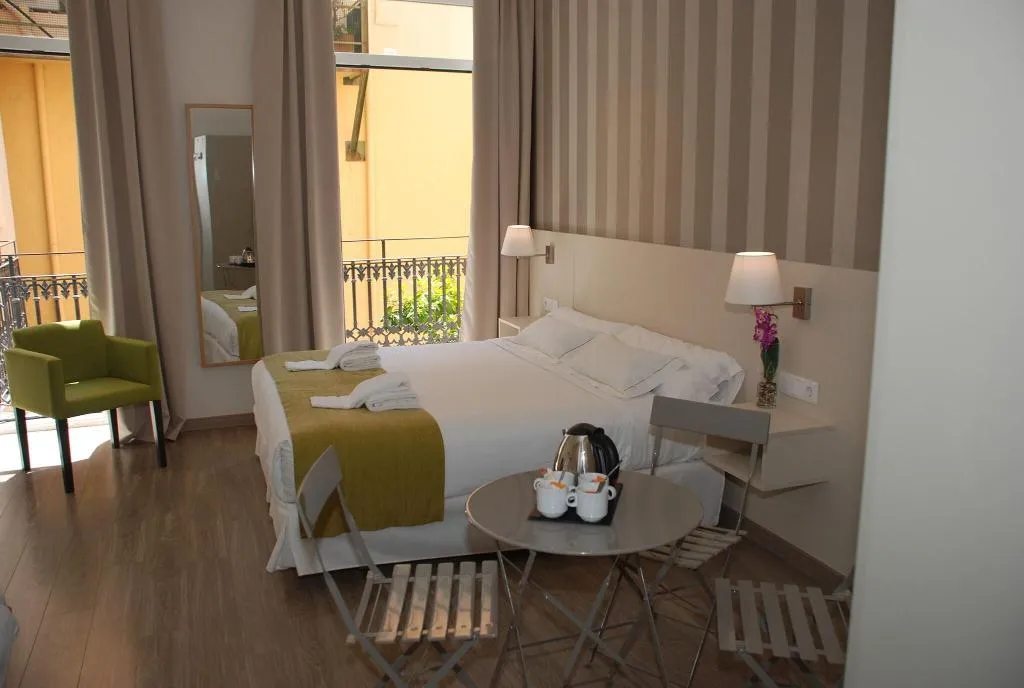 QUADRUPLE PREMIUM Room, San Lorenzo Boutique Hotel, Valencia