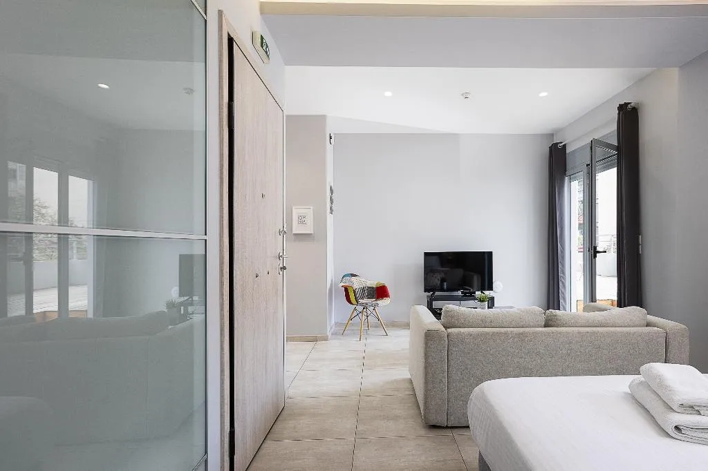 DOUBLE SUPERIOR WITH TERRACE Room, Omnia Pagrati Apartments, Athens