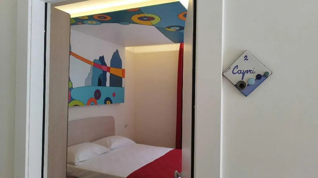 Room, Happyrooms, Naples