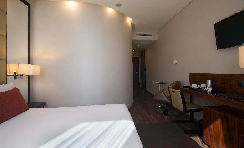 DOUBLE SUPERIOR Room, Turim Av Liberdade Hotel, Lisbon