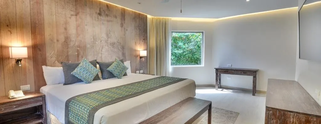 FAMILY ROOM DELUXE Room, Sandos Caracol Nature Resort & Water Park All Incl, Playa Del Carmen