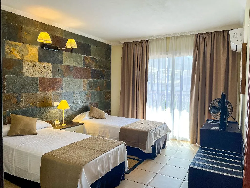 FAMILY ROOM STANDARD Room, Hotel La Aldea Suites, Gran Canaria