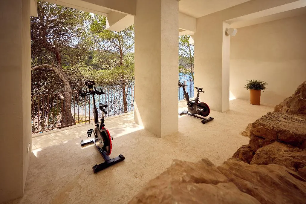 Sports and Entertainment, Cala San Miguel Ht Ibiza Curio correct code 117040, Ibiza