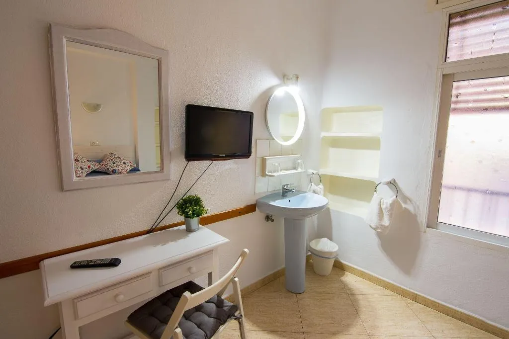 Room, Hostal Guillot, Costa Del Sol
