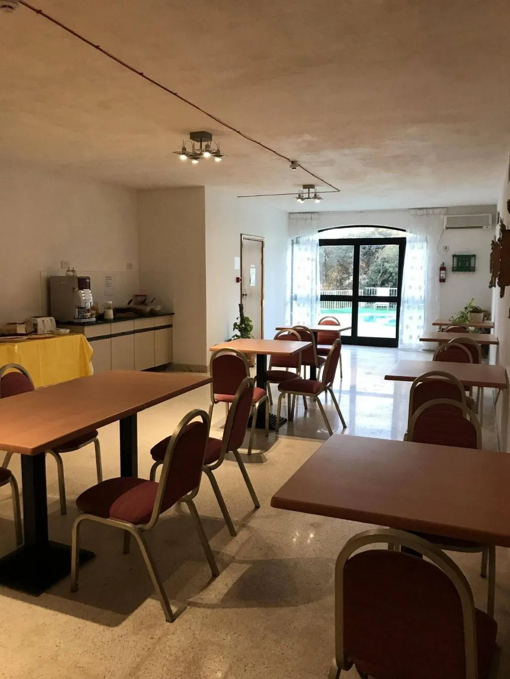 Restaurant, White Star, Malta