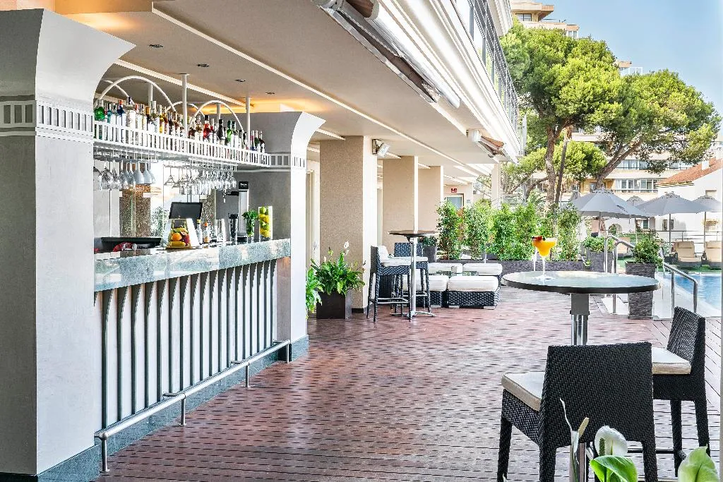 Terrace, Vincci Seleccion Aleysa, Costa Del Sol