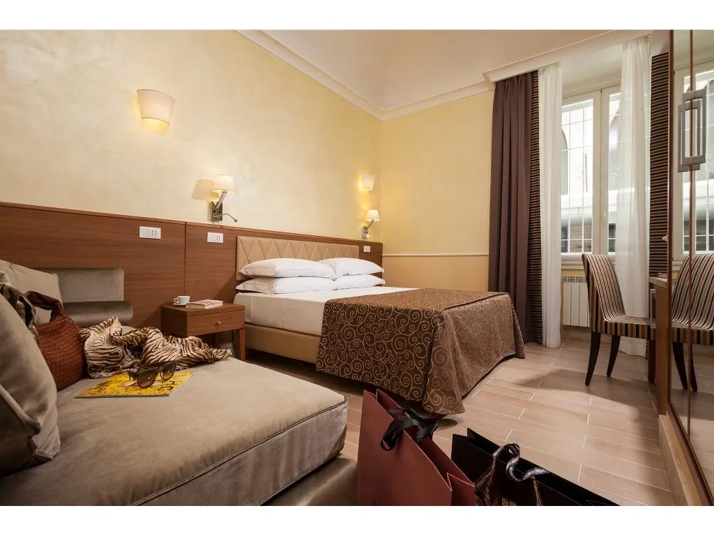 TRIPLE ANNEX Room, Hotel Kennedy, Rome