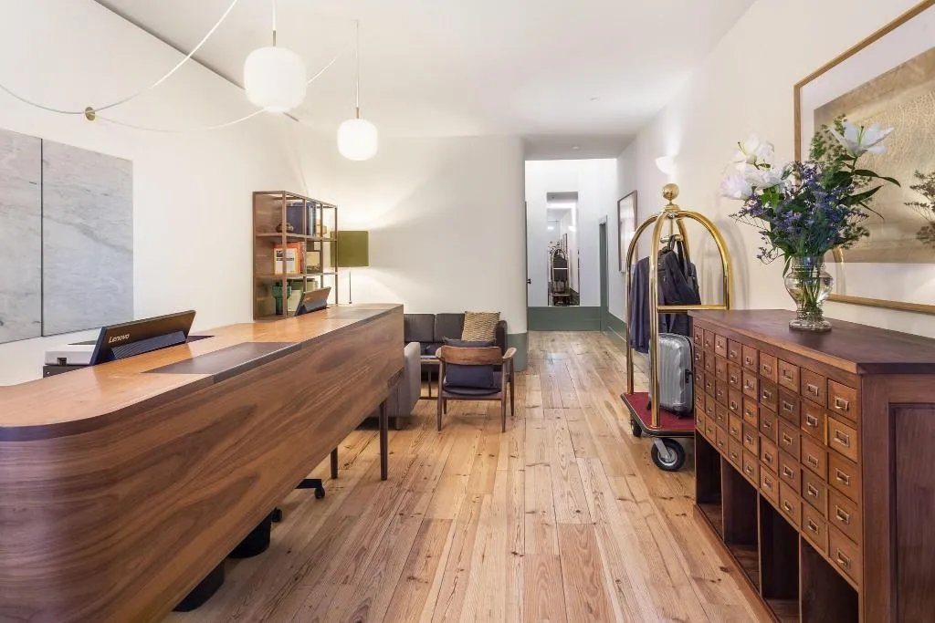 Lobby, One Shot Aliados Goldsmith, Porto