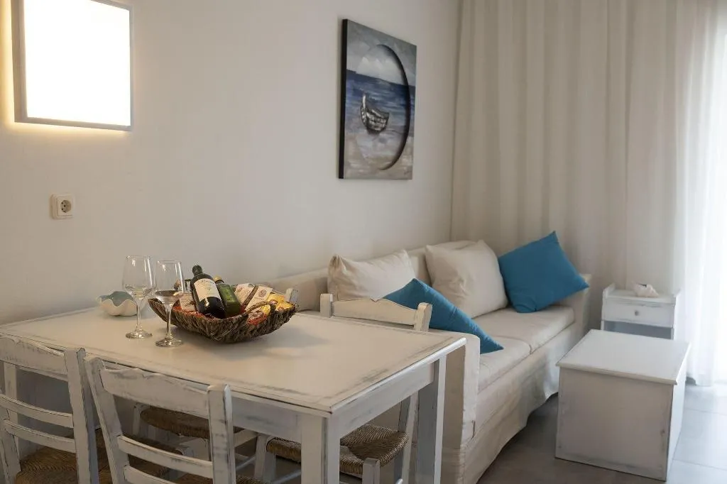 Room, Niriides Hotel, Crete