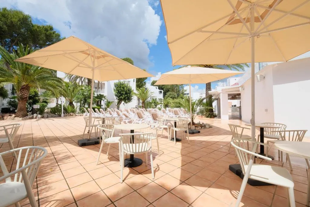 Bar, Azuline Palmanova Gardens, Majorca