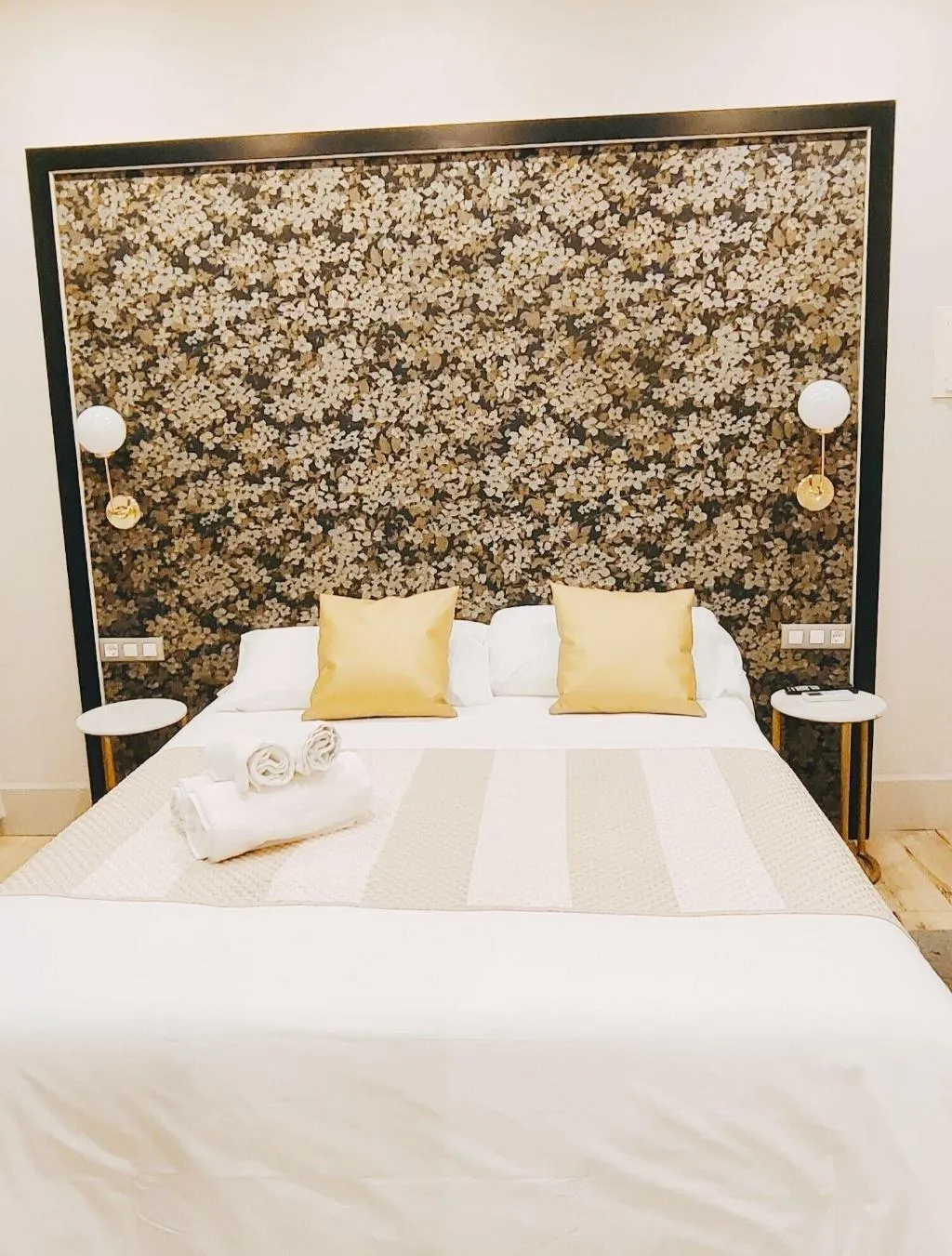 Room, Casa Balmes, Barcelona
