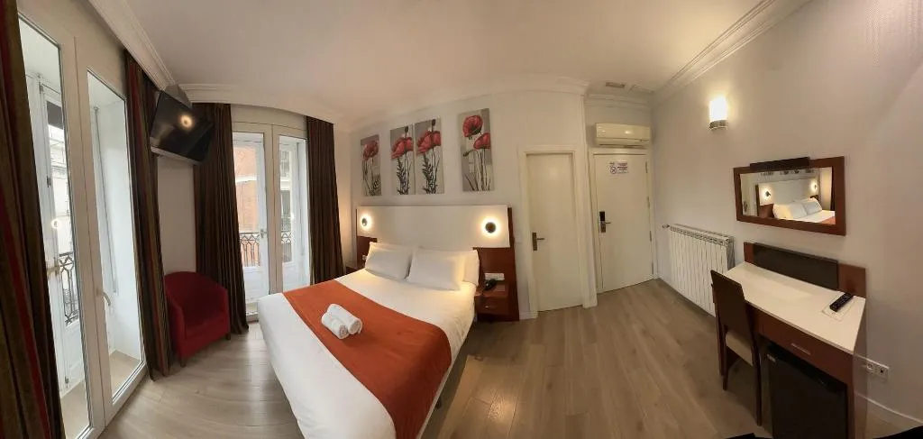 Room, Hostal Sol Square Madrid, Madrid