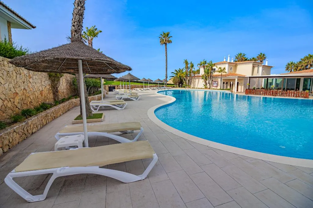 Pool, Clube Porto Mós, Algarve
