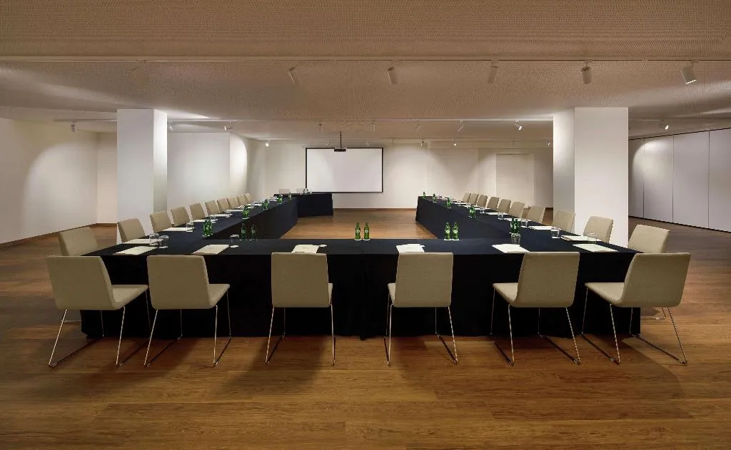 Conferences, Boeira Garden Hotel Porto Gaia, Curio Collection, Porto