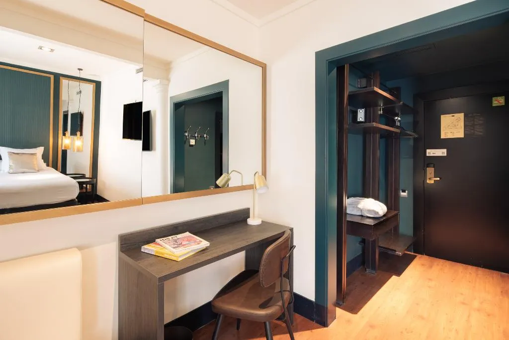 DOUBLE DELUXE Room, La França Travellers  Hotel Boutique, Barcelona