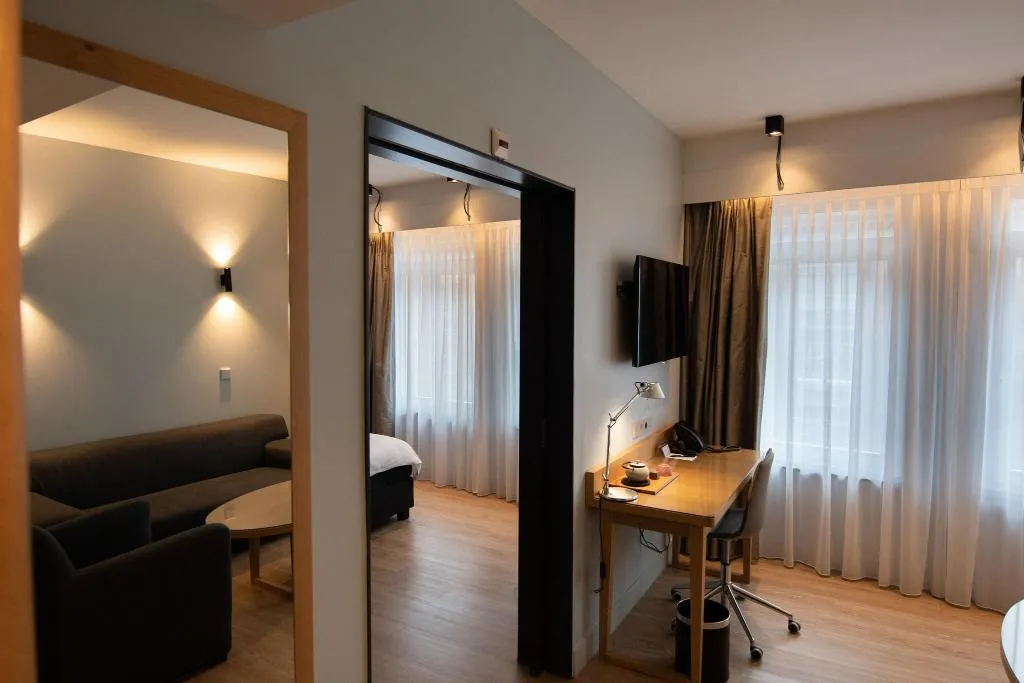 Room, Swissotel Amsterdam, Amsterdam