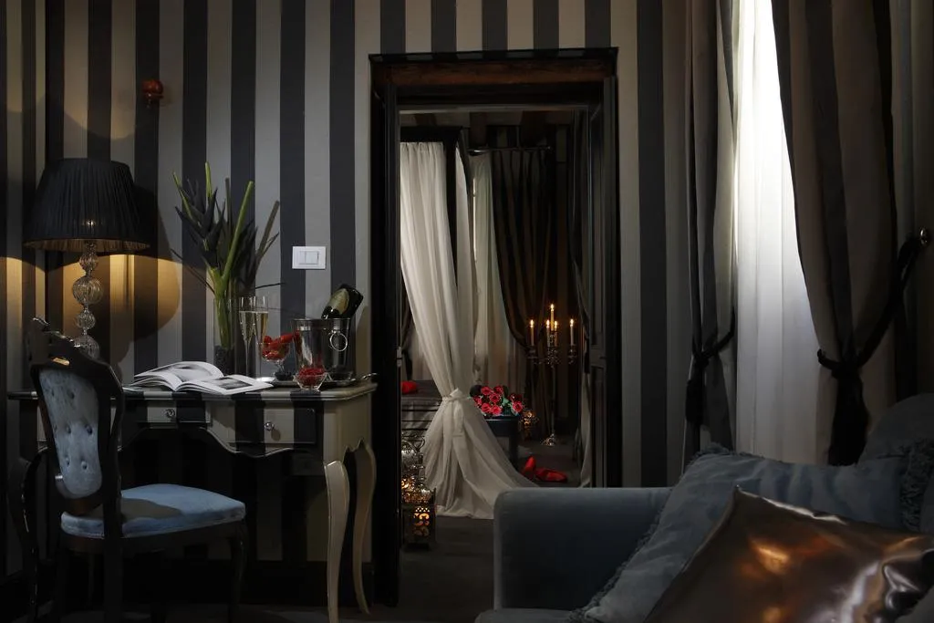 TRIPLE DELUXE Room, AD Place Venice, Venice