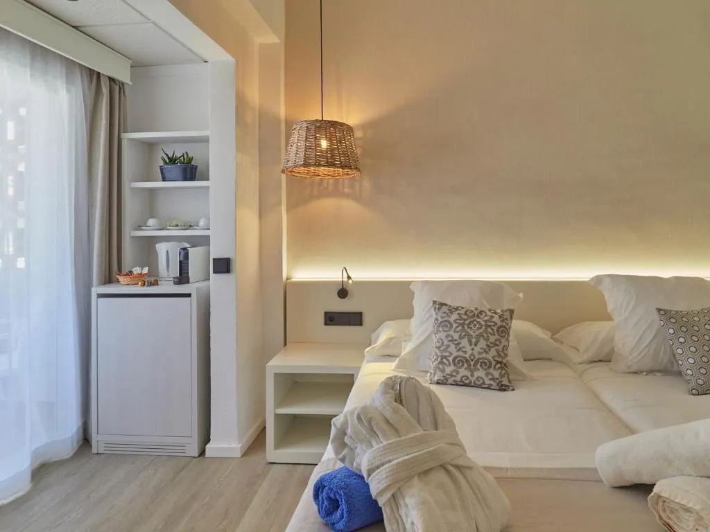 DOUBLE SUPERIOR Room, Paguera Treff Boutique Hotel, Majorca